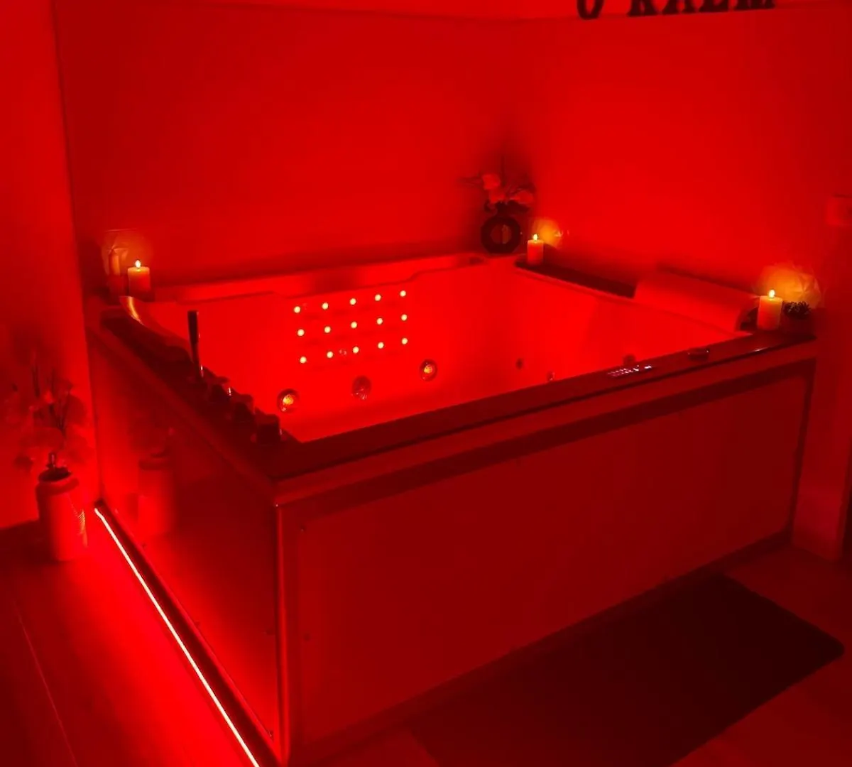 Suite Detente Avec Spa Proche De Cassis Et Marseille Aubagne Apartment